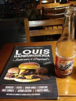 Louis Hamburgueria food