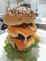 Takin Burger Hamburgueria E Pizzaria Artesanal food