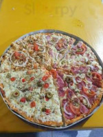 Pizzaria Da Praça food