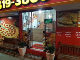 Mega Pizza Navegantes outside