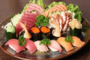 Kaminari Sushi food