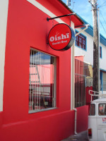 Oishi Sushi outside