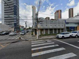 Maracana outside