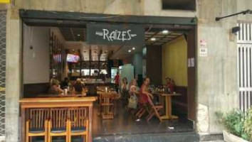Raízes Bar E Restaurante inside