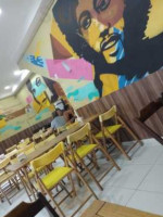 Burburinho Bar E Restaurante inside