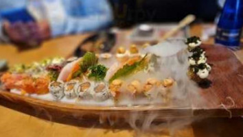 Yazu Sushi food