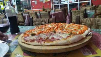 Pizzaria Luna Rossa food