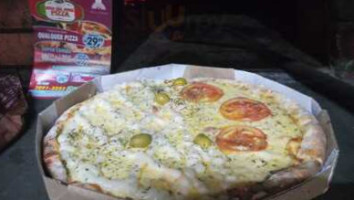 Buenos Restaurante & Pizzaria food