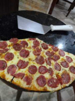 Lanchonete E Pizzaria Dos Amigos food