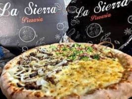 La Sierra Pizzaria food