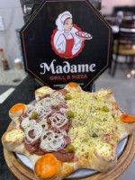 Madame Grill Pizza food