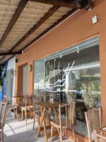 Mafê Café inside