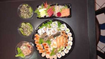 Neko Sushi Lounge Canela food