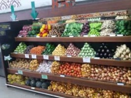 Gomes Supermercados Loja Verde food