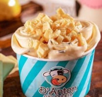 D'anton Gelateria outside