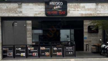 Hiroko Sushi outside