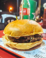 Charmoso Burger food