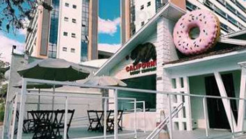 Califórnia Donut Company inside