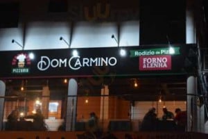 Dom Carmino Pizzaria outside
