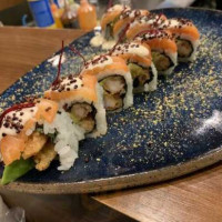 Hissu Sushi food