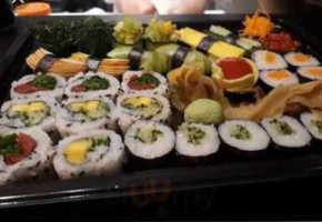 Sushi Na Ilha food