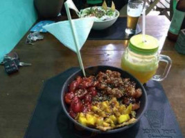 Kokua Poke Bistrô Havaiano food