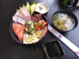 Genki Fast Sushi food