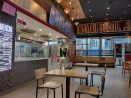 Pizza Hut Bom Retiro inside