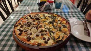 Pizza Mille food