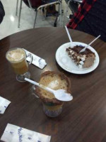Amaretto Cafe E Mate food