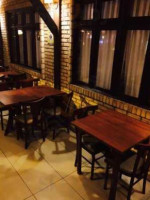Caçula Bar E Restaurante inside