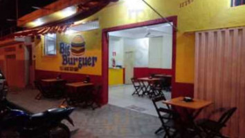 Big Burguer inside