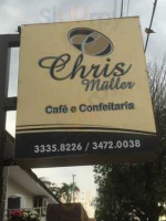 Chris Müller Café E Confetaria outside
