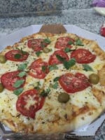 Pizzaria Esfiharia Estouro Do Norte food