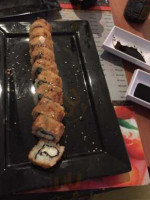 Tomi Sushi Lounge food
