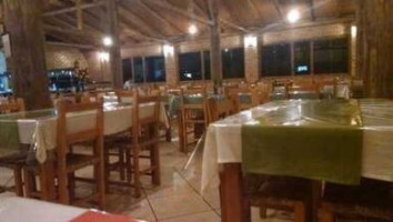 Florenze E Pizzaria inside