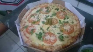 Pizzaria E Esfiharia Ville food