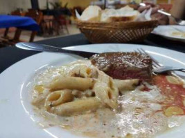 Cantina Basilico food