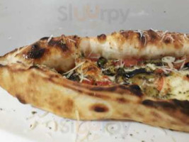 Latif Pizza food