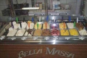 Bella Massa food