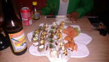 Tarê Sushi House food