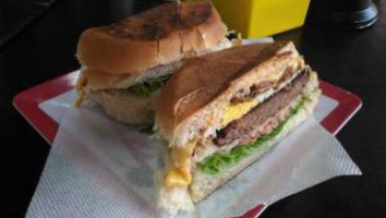 Big Burger Sandubas food
