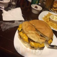 The Brothers Burger food