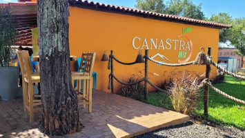 Canastra Mix outside