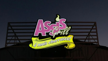Carlito’s Assis Grill outside