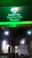 Lanches Tonny inside