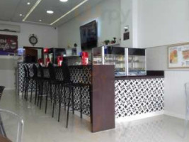 Minas Café inside