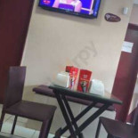 Tche's Burger Dentro