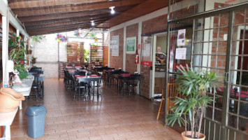 Vita Yard Restaurante Vegetariano inside
