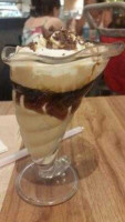 Crepes Waffles Analia Franco inside